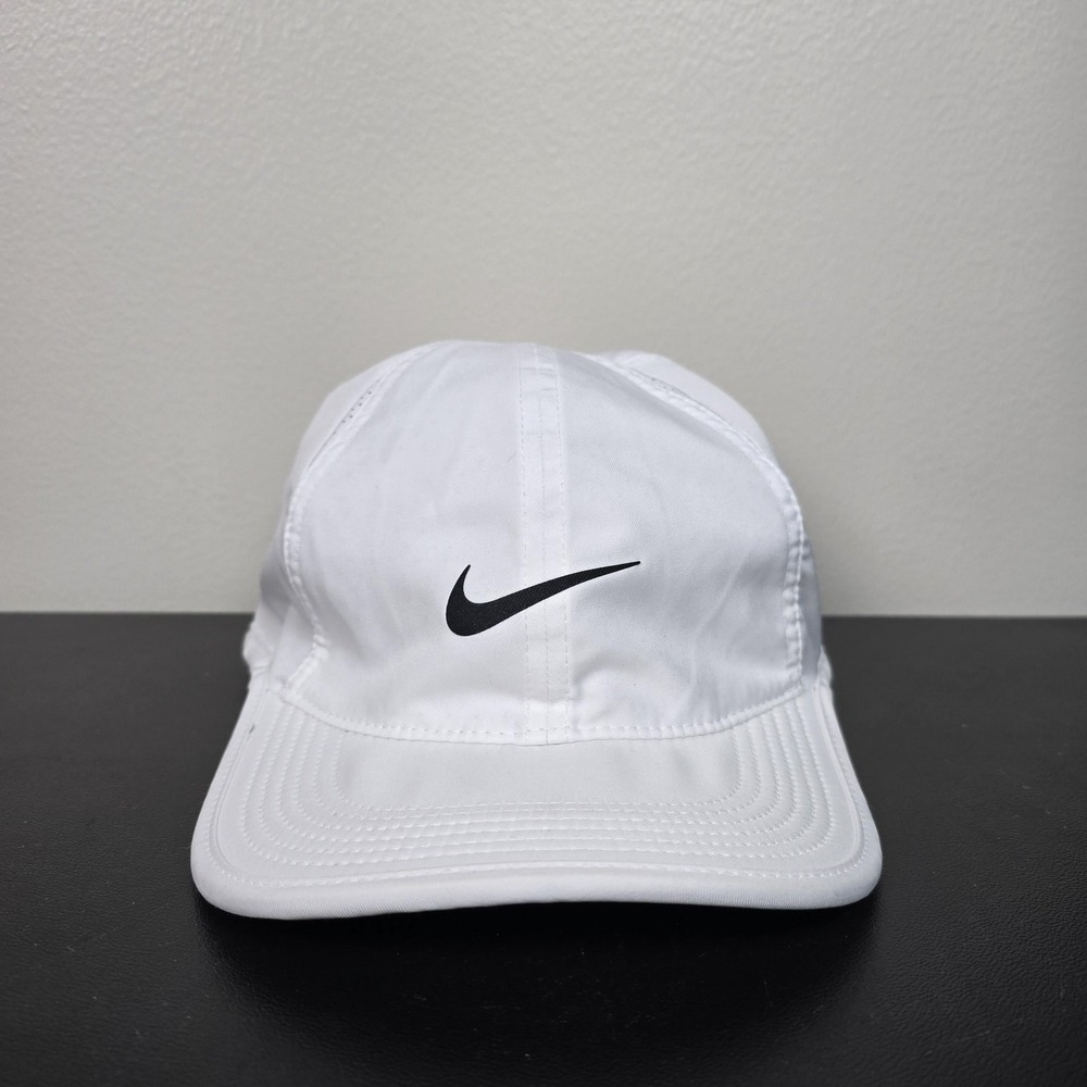Nike Hat Cap Strap Back Mens M/L White Dri-FIT Club Cap Featherlight Golf Sports